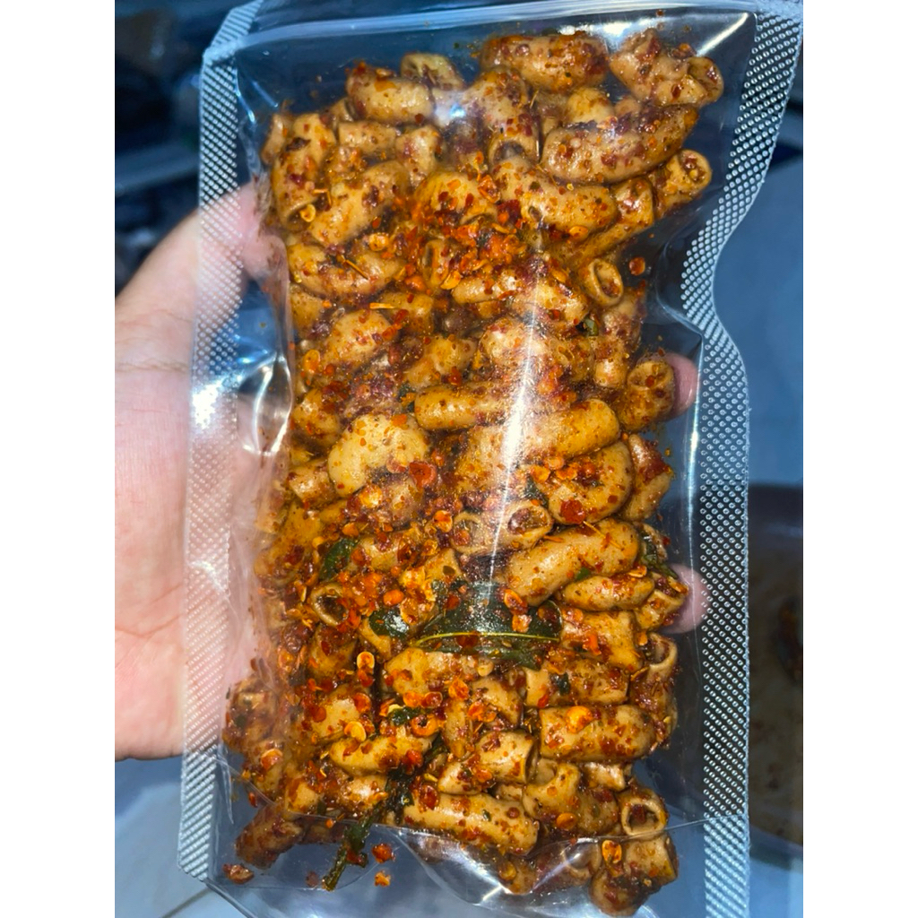 

Makaroni Bantet Pedas Gurih Daun Jeruk Berbagai Macam Varian Rasa/Makaroni Bantet Extra Bumbu
