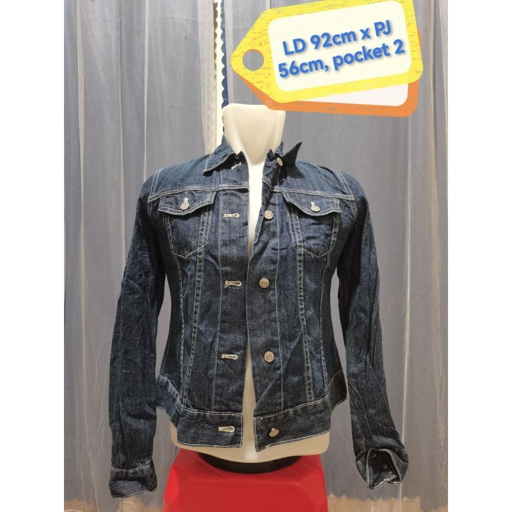 Jaket denim cewek GAP preloved