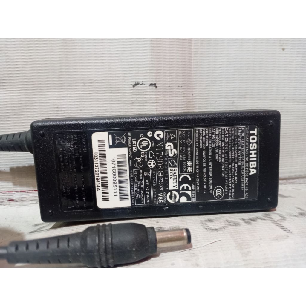Charger Laptop Toshiba Original