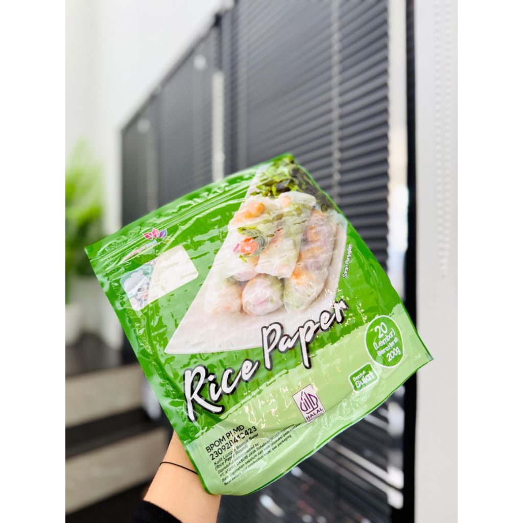 

Rice Paper Bulat perpack isi 20 lembar