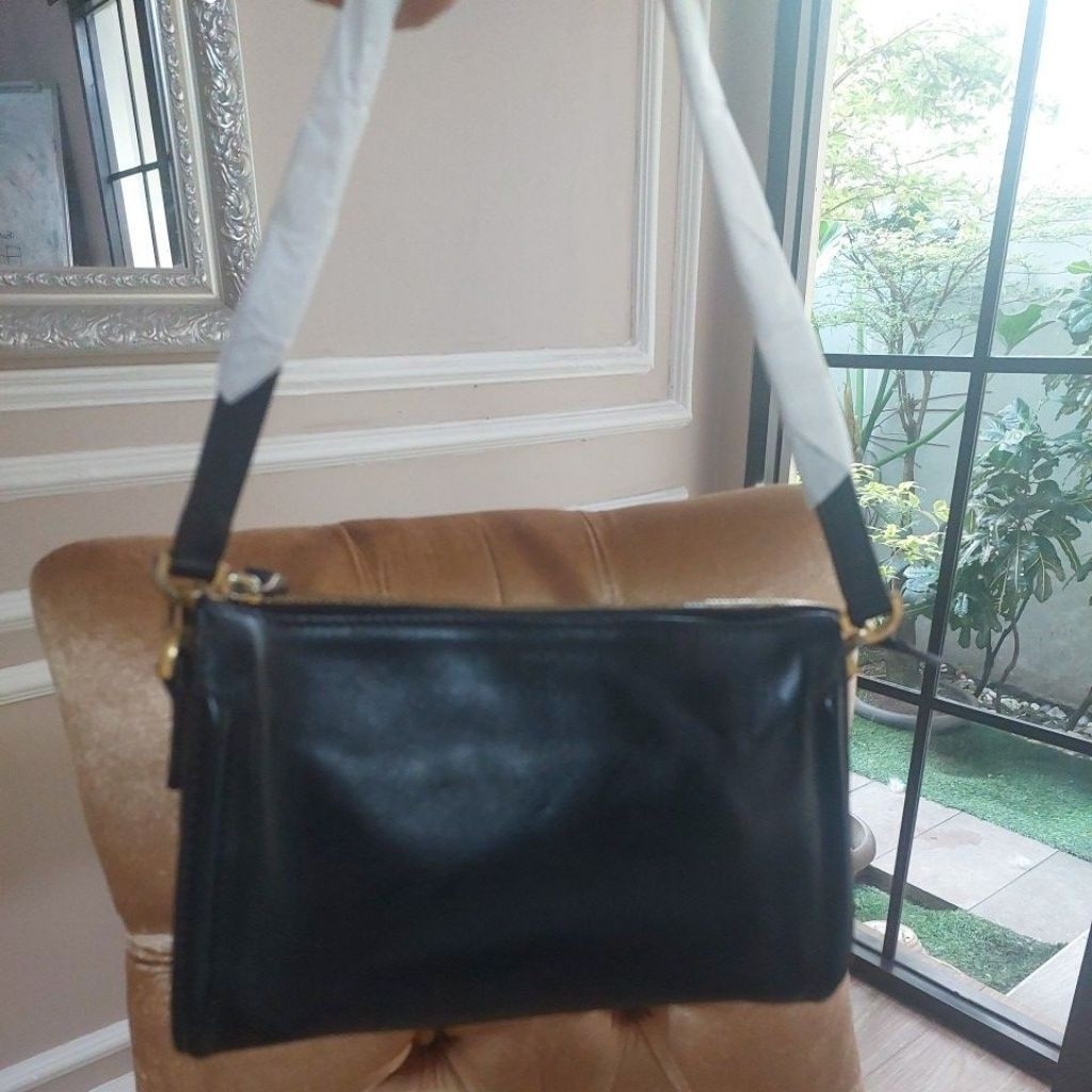 MCM BLACK SHOULDER BAG