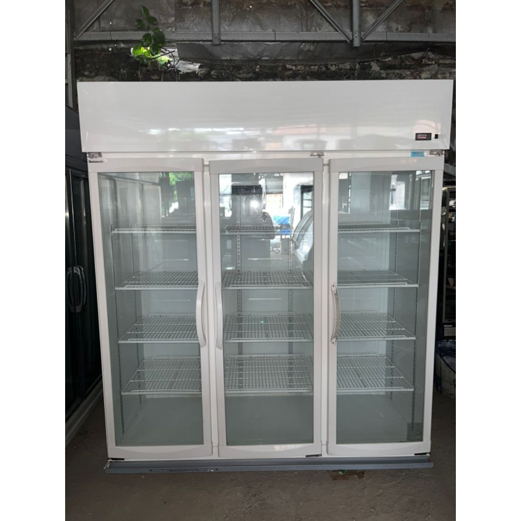 SHOWCASE 3 PINTU PANASONIC