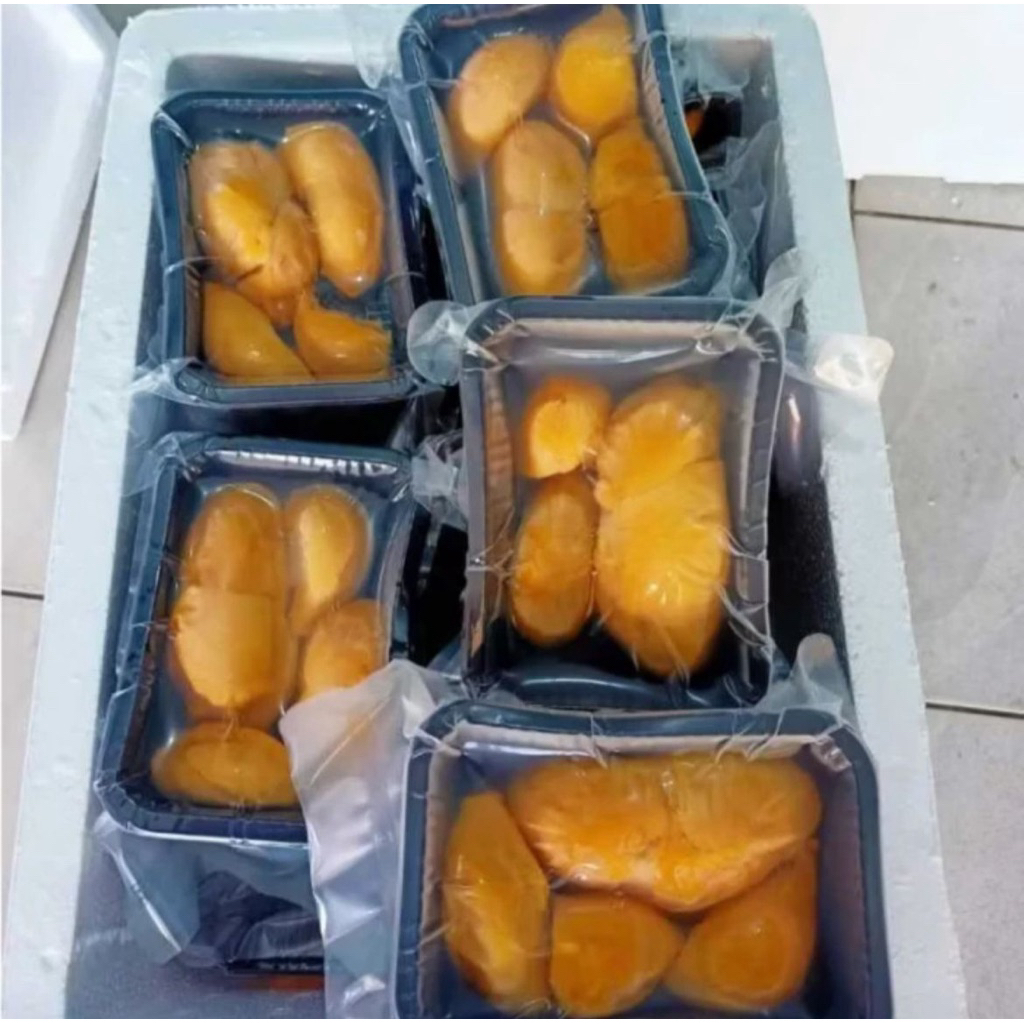 

DURIAN BLACK THRON / DURI HITAM / DURIAN OCHEE / SULTAN BOS