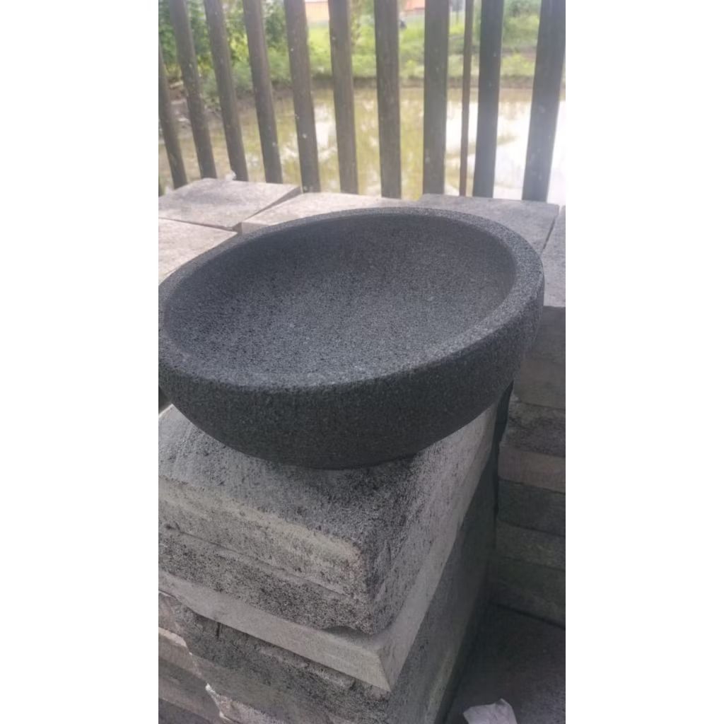 Cobek Mangkok cekung diameter 18/20cm batu kali merapi