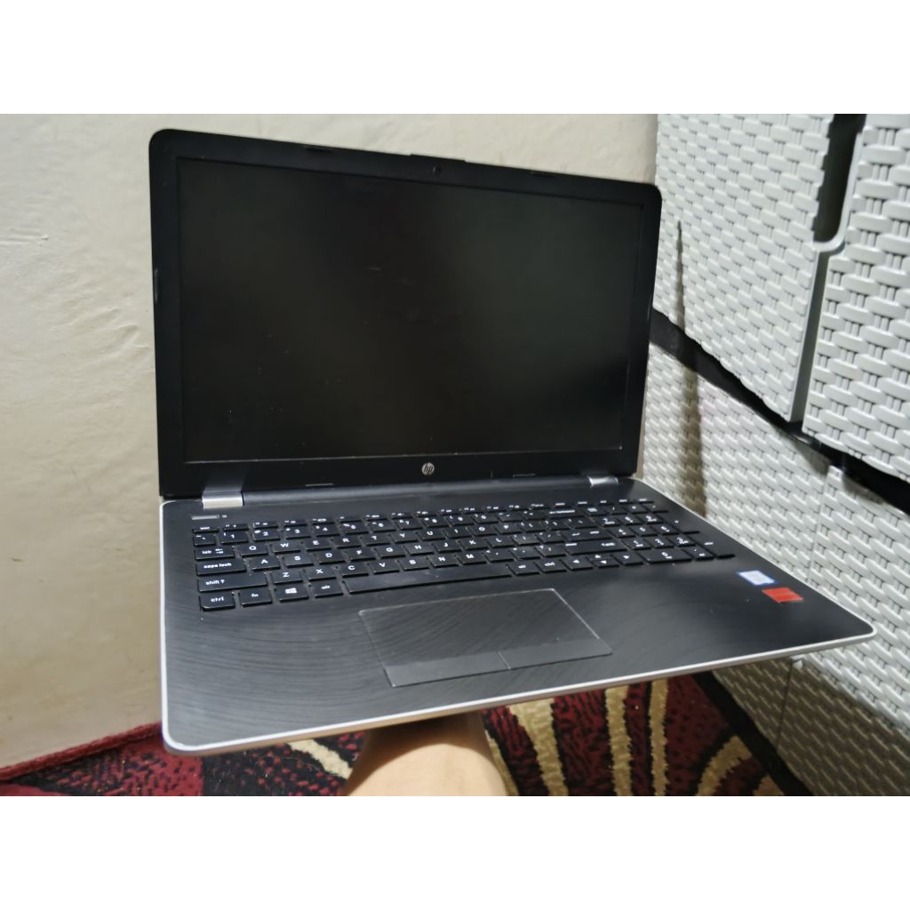 LAPTOP HP 3168 NGW DUAL VGA intel core i5 GEN 7TH Ram8 SSD 15,6