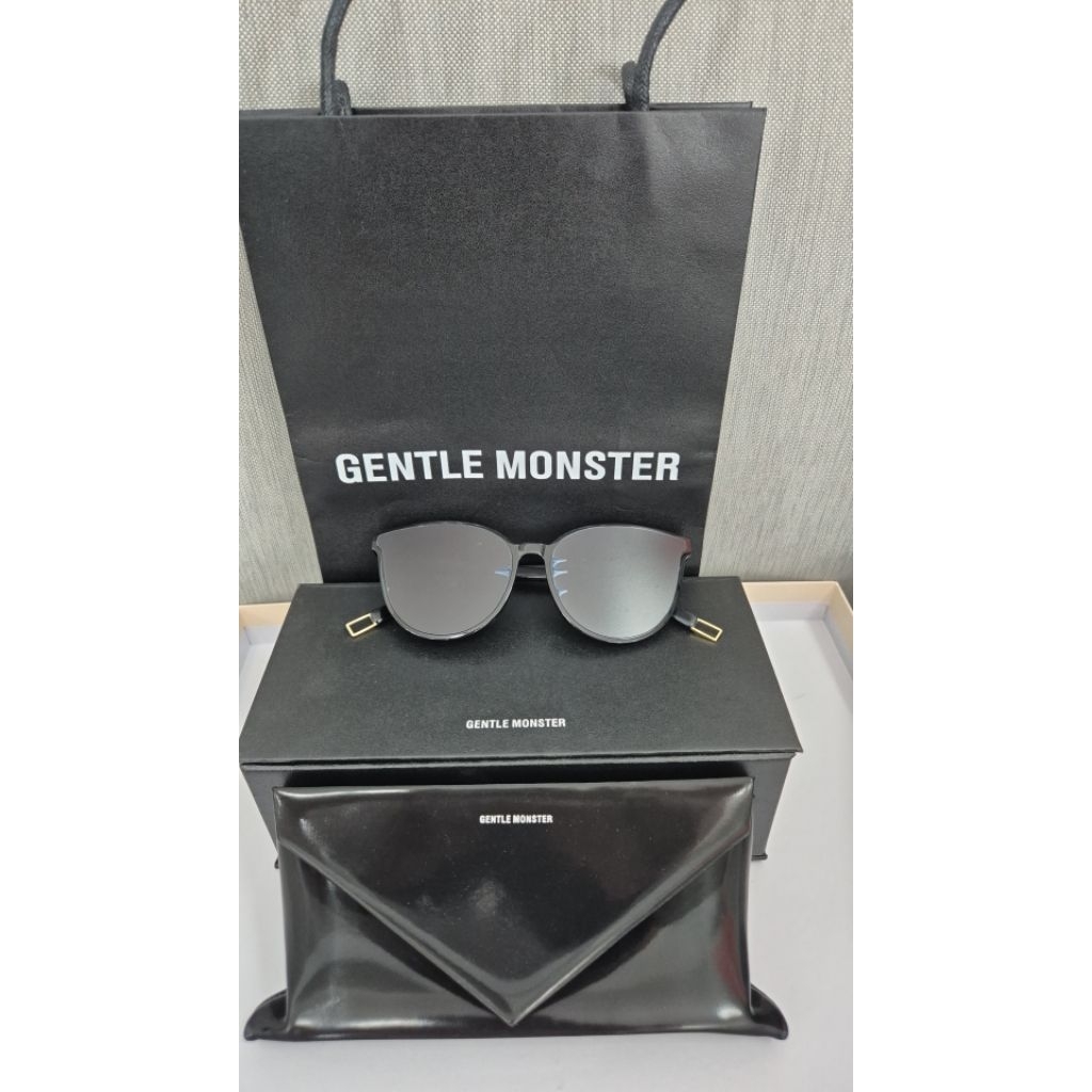 Gentle Monster Glasses/ Kacamata Gentle Monster Original Lengkap