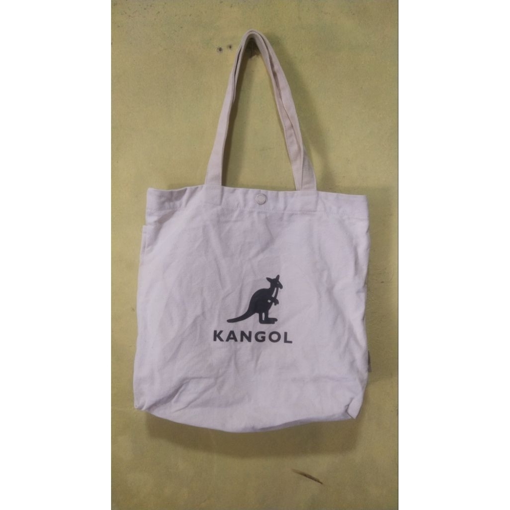 Tote kangol second
