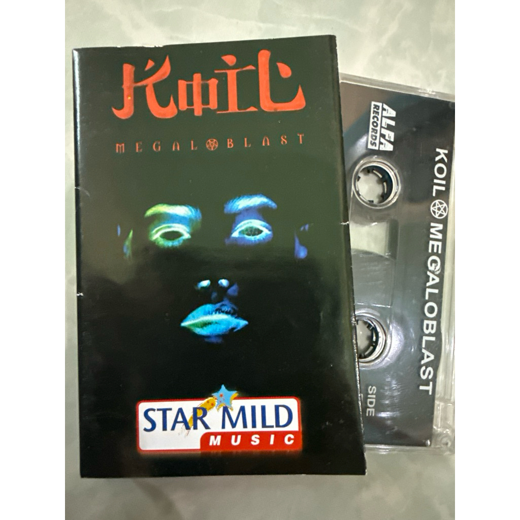 kaset pita koil megaloblast