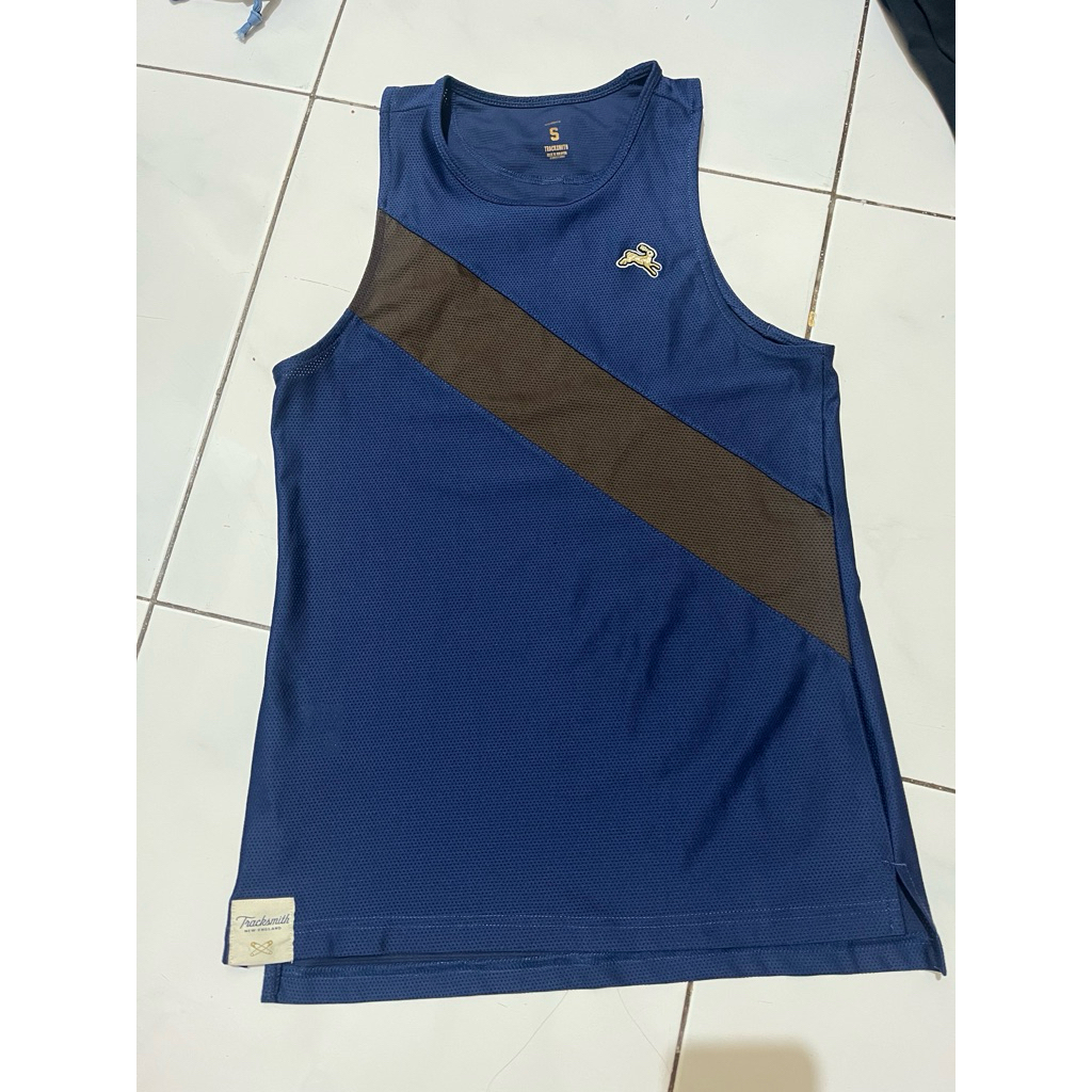 preloved"tracksmith singlet size S