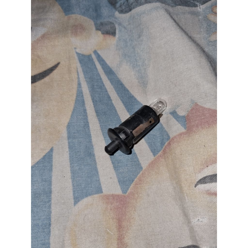 switch lampu laci Bmw E30