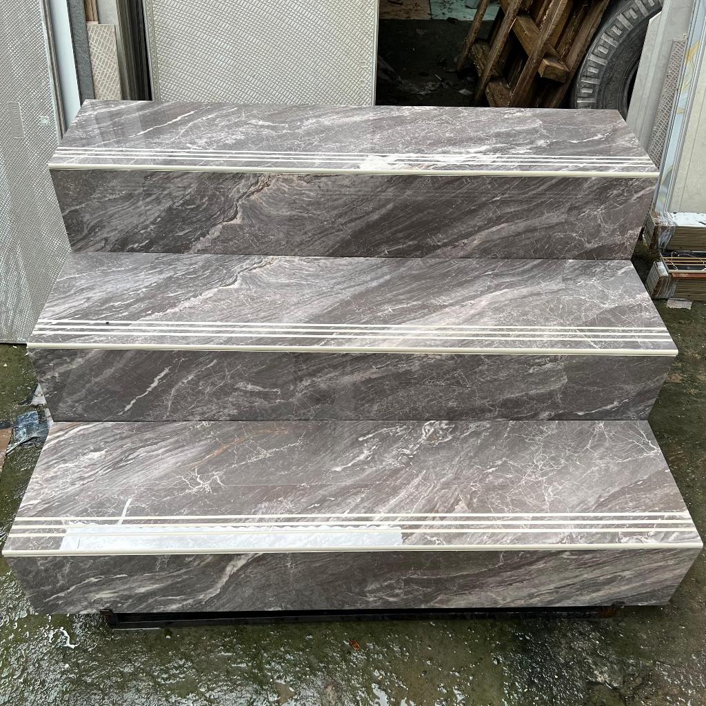 GRANIT TANGGA STEPNOSING MOTIF