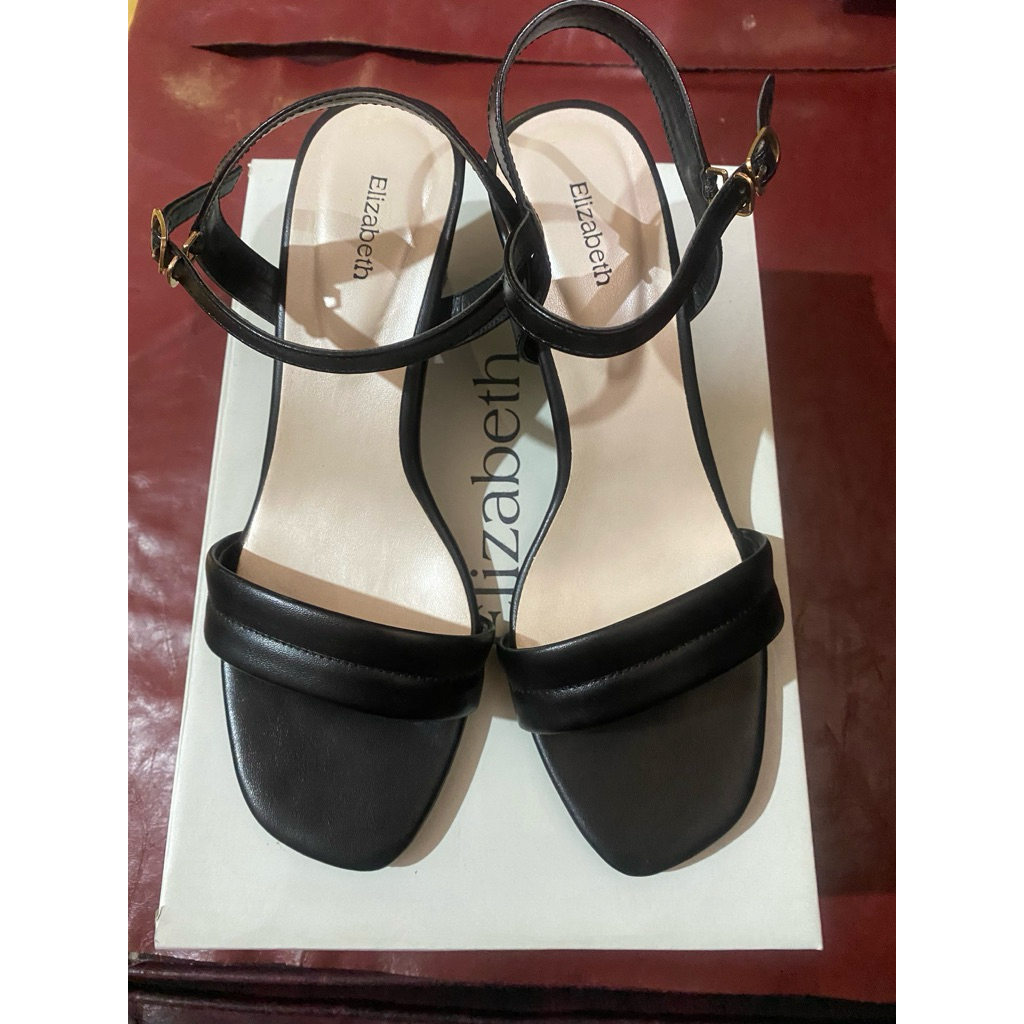 heels elizabeth