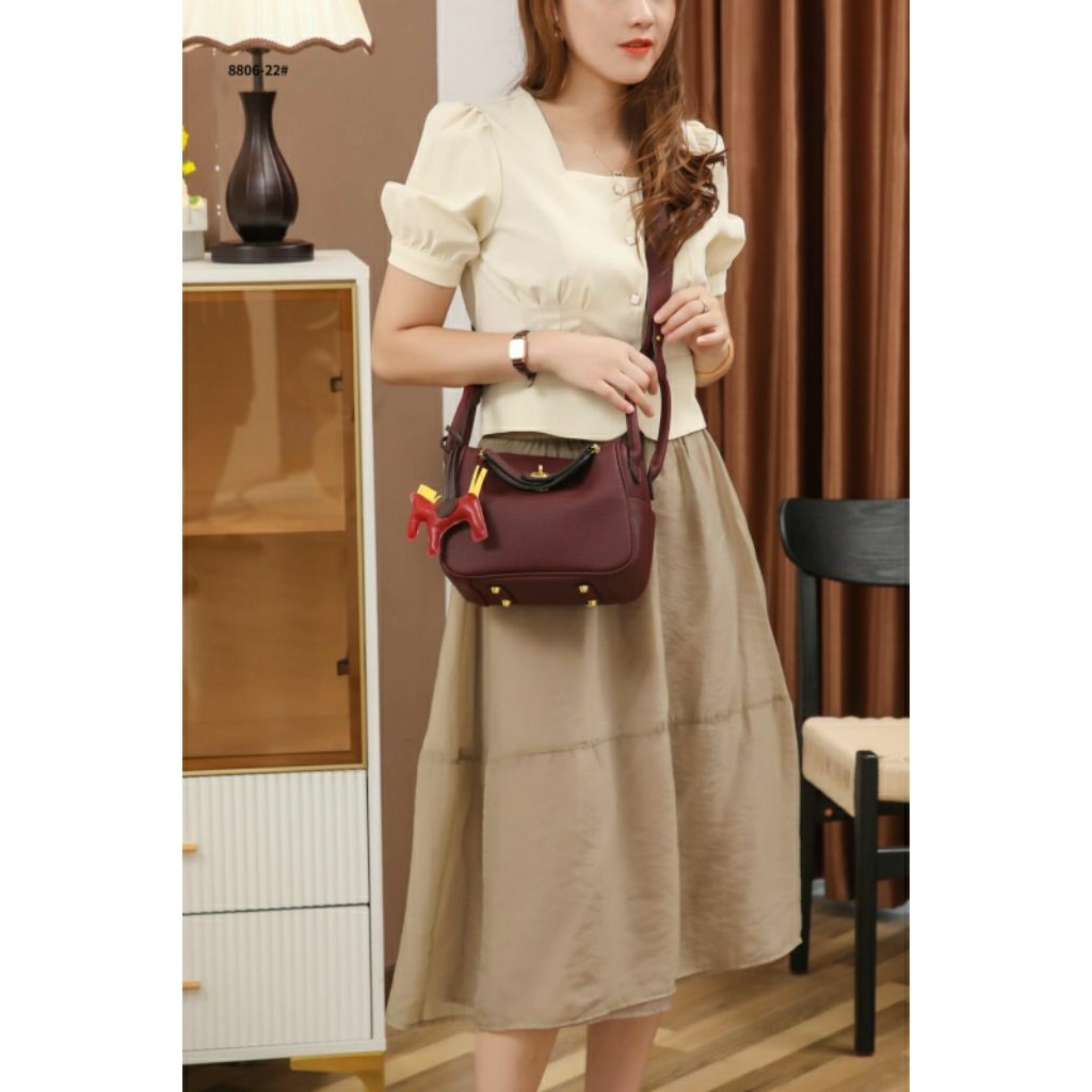 READY STOCK 8806-22 GOLD TAS JSCOLL/MES TAS WANITA