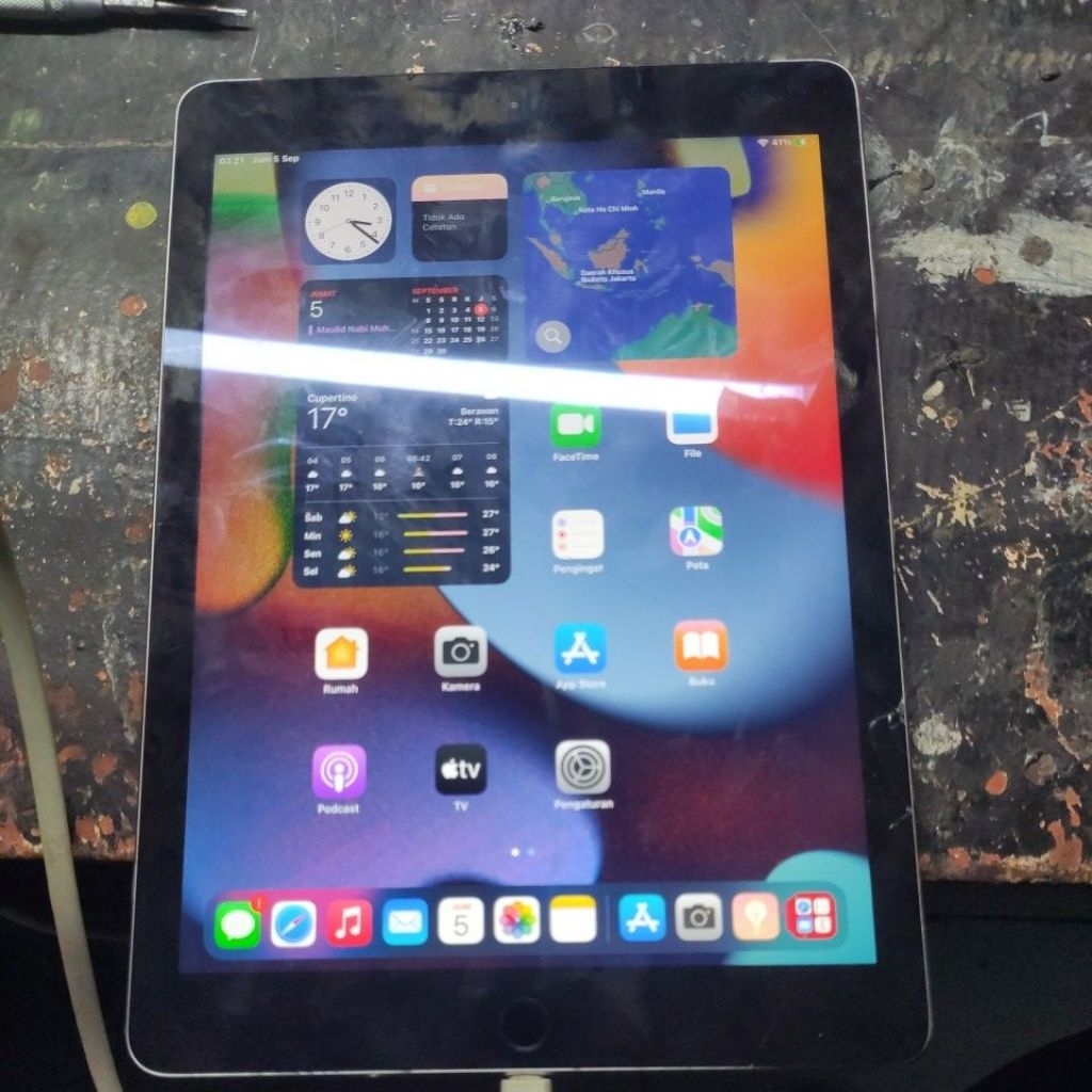 iPad air 2 16gb minus lcd retak