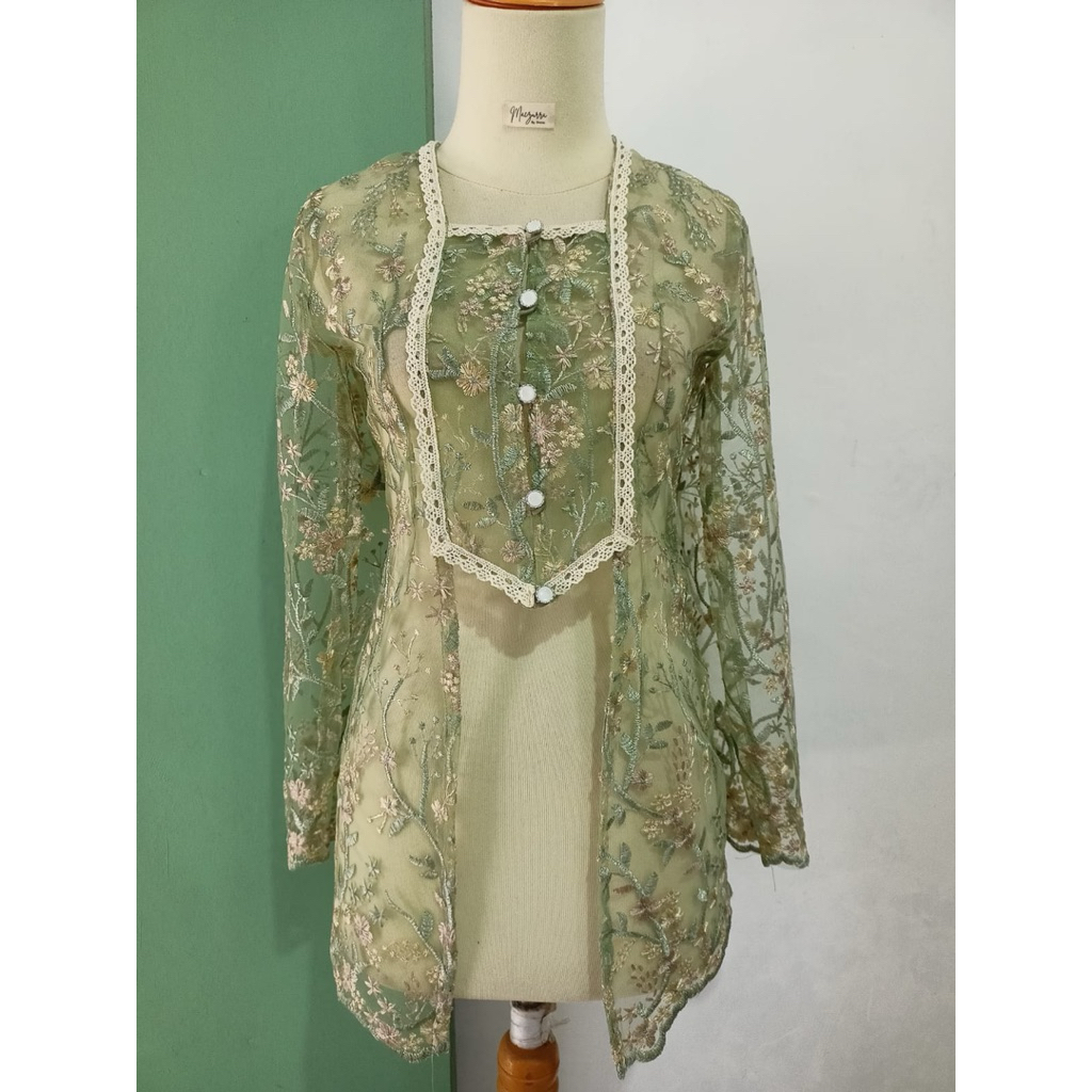 Preloved Kebaya Brokat Tile Bordir Premium