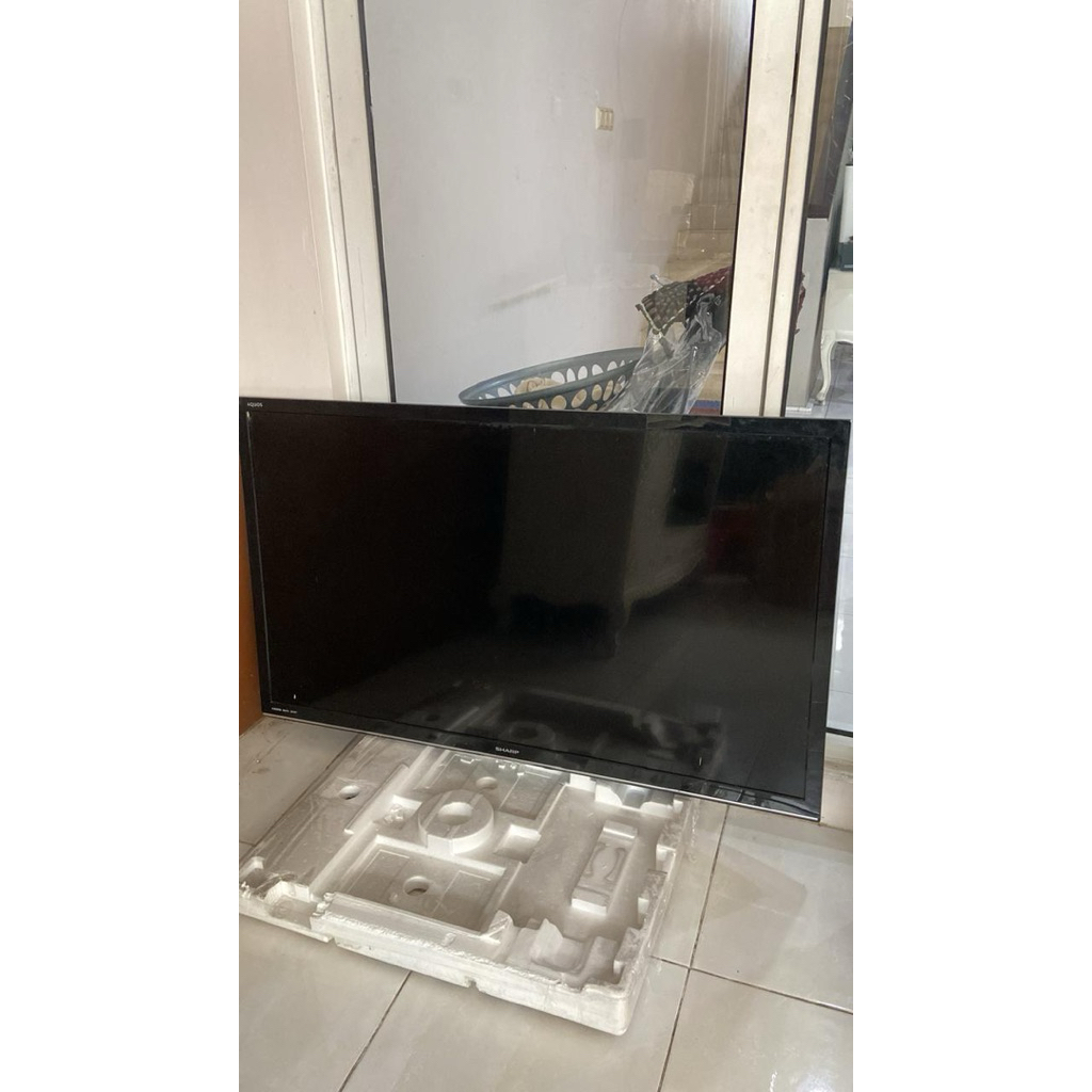 Tv sharp dan samaung second