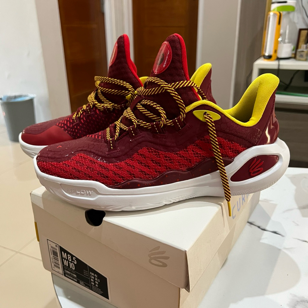 SEPATU BASKET CURRY 11 Fire