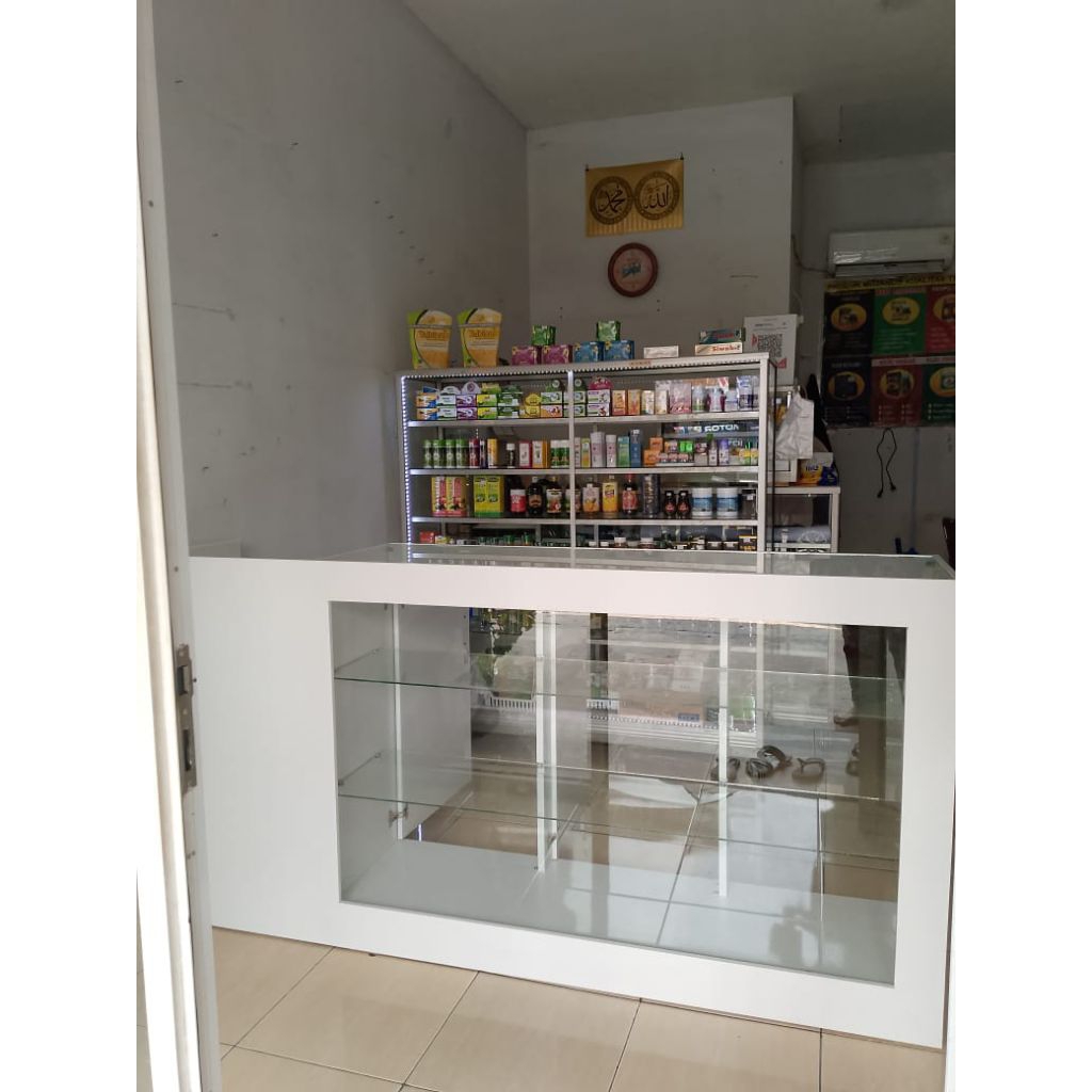 ETALASE MODERN MINIMALIS