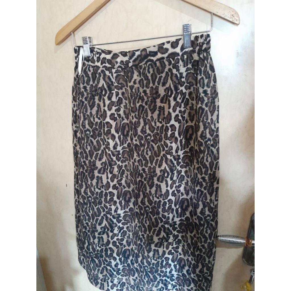 rok sifon motif macan leopard