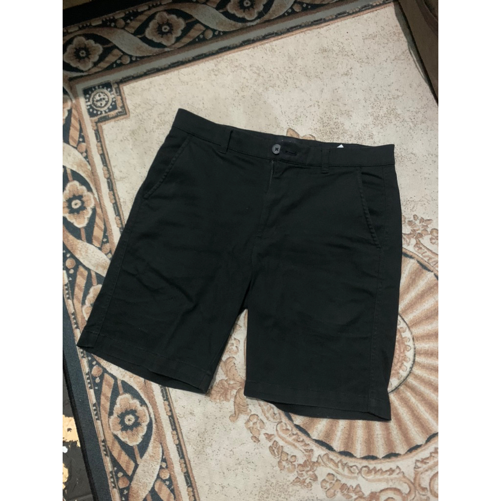 (preloved) chino shortpants livehaf black