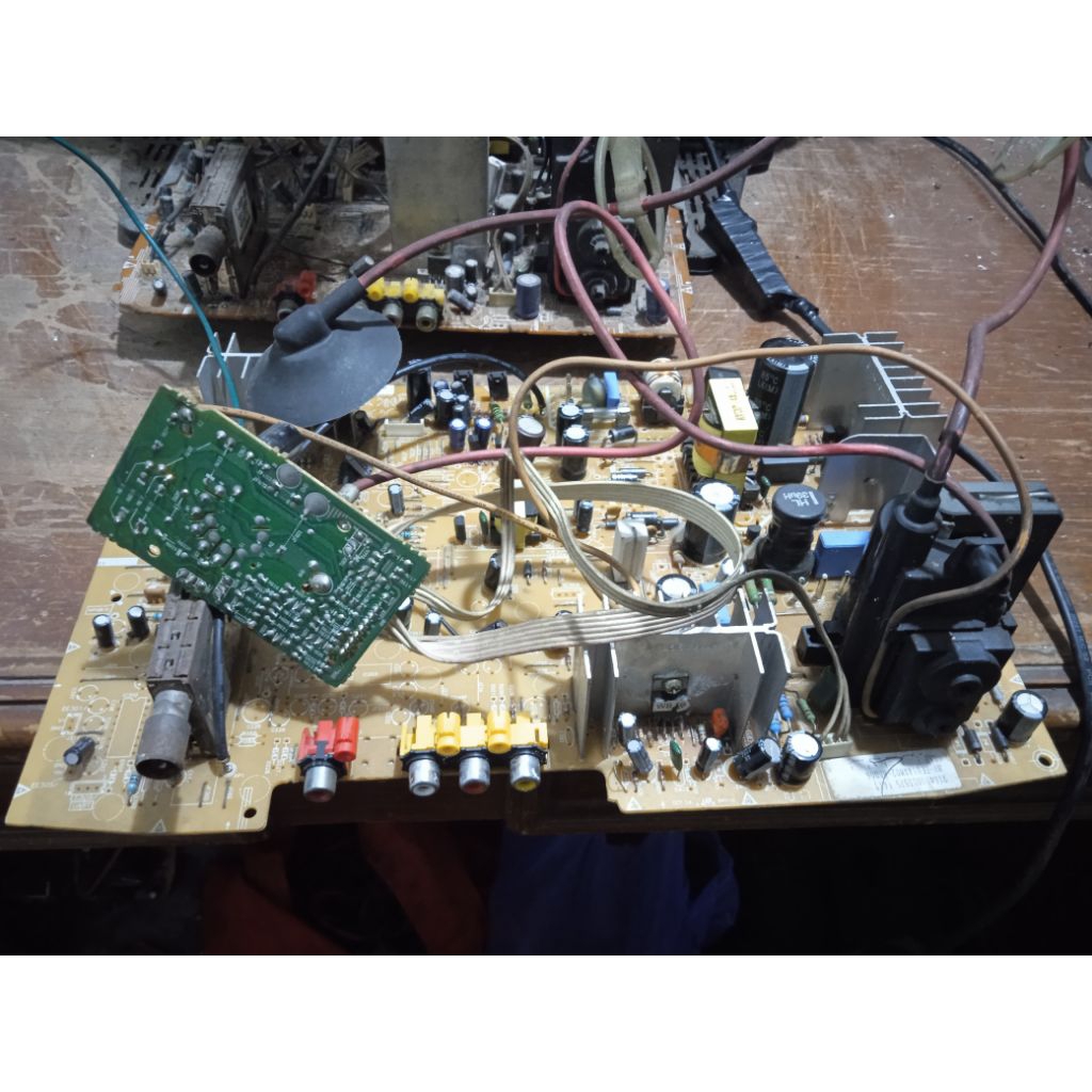 mesin tv Polytron 21 inc slim non xbr