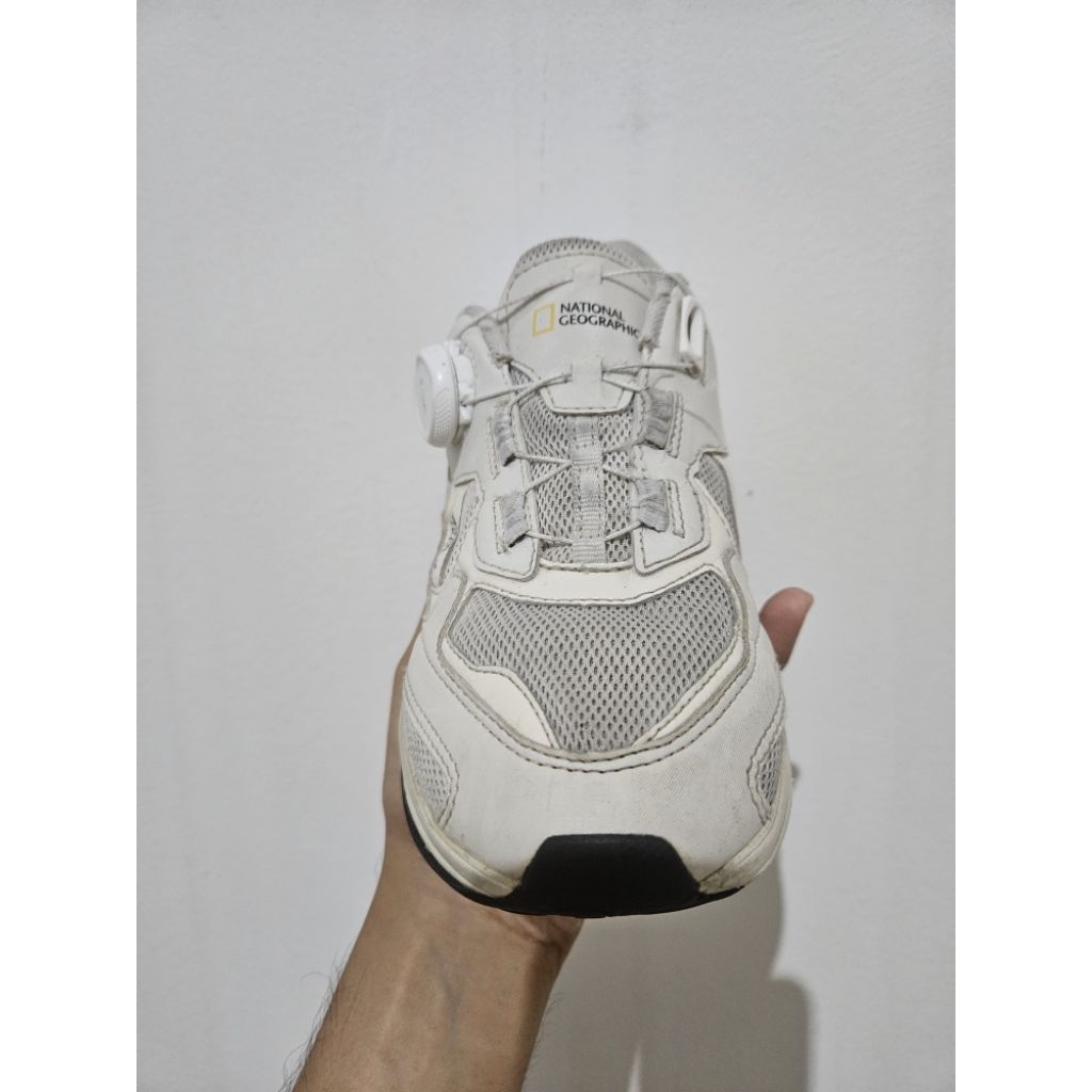 sepatu putih rare nati geogra second preloved boa system
