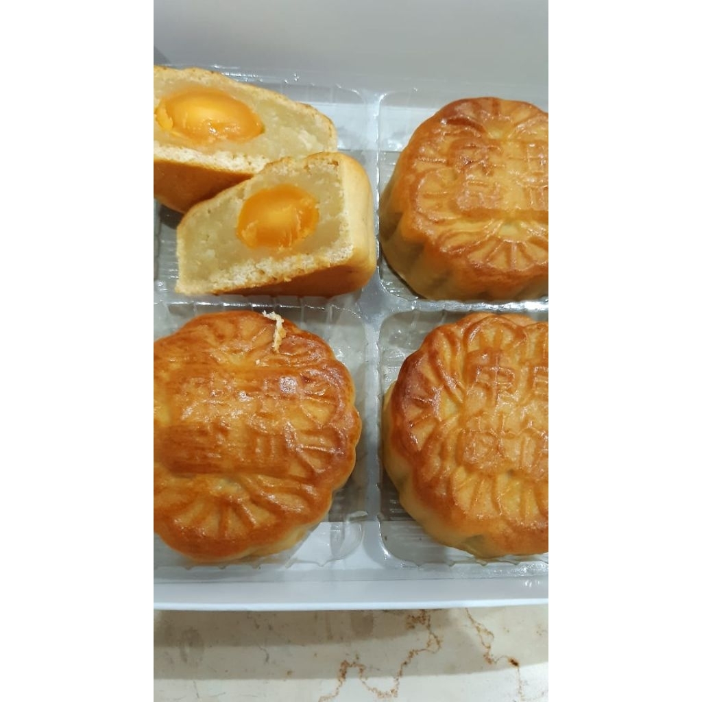 

kue bulan