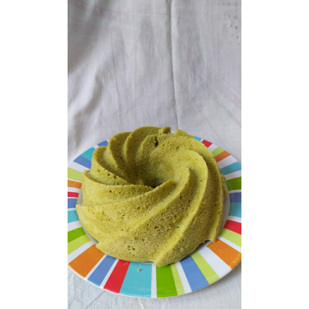 Bolu Kukus Pandan Keju Lumer