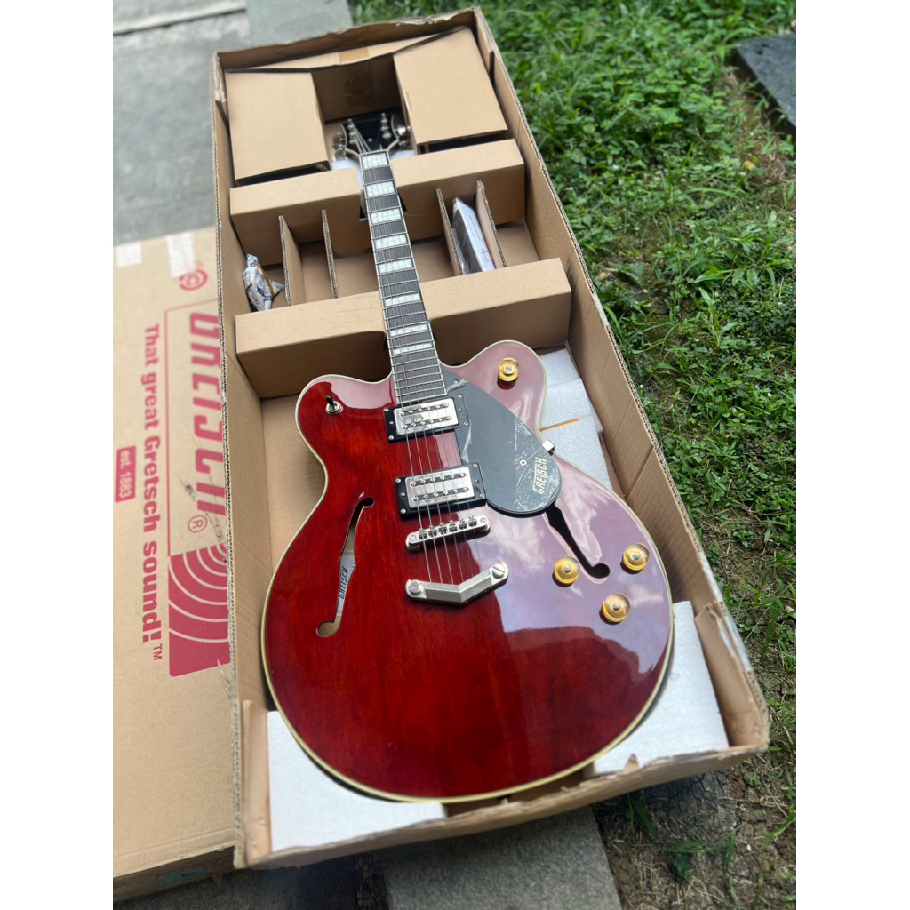 Gretsch G2622 Streamliner Centre Block with V-Stoptail in Walnut Satin