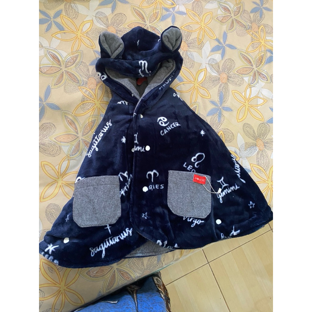 baby cape mantel bayi preloved / baju hangat bayi