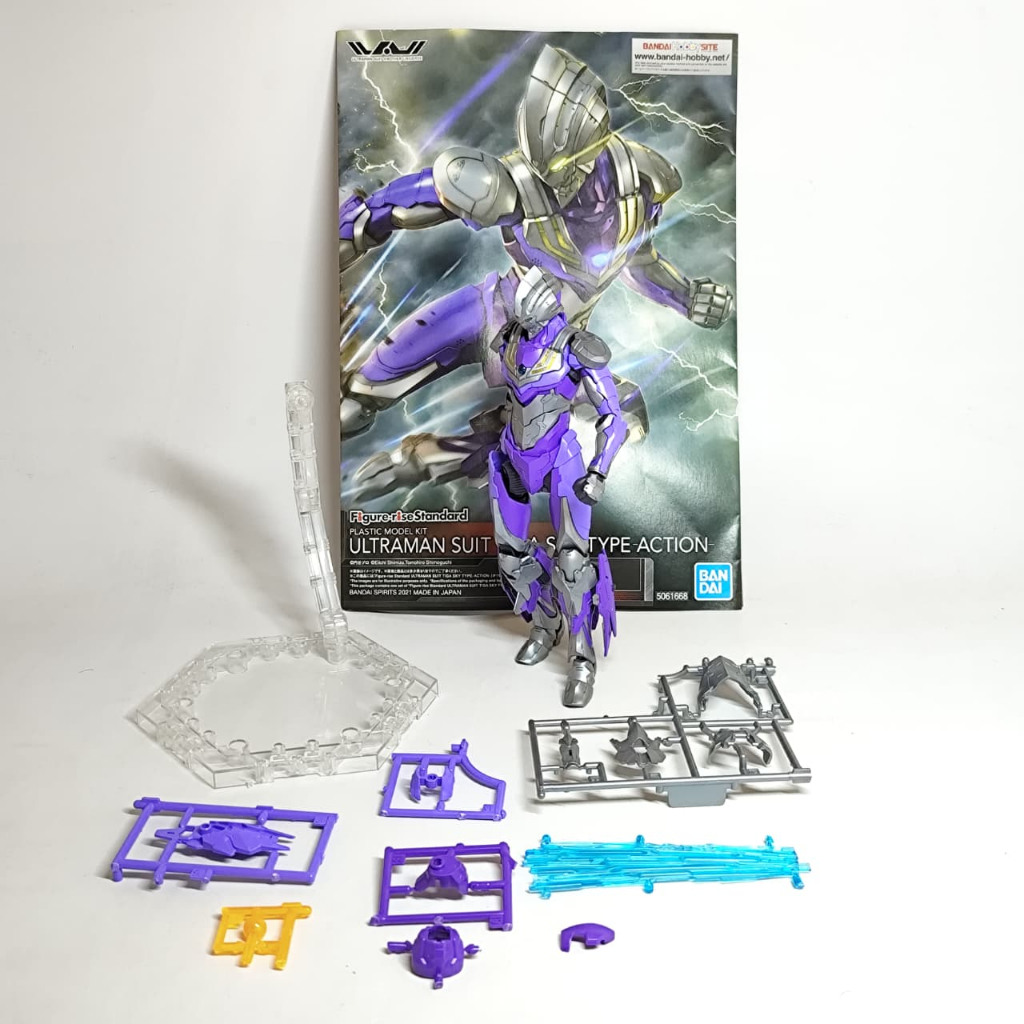 Bandai Figure-rise Standard Ultraman Suit Tiga Sky Type Action / Model Kit 2nd Sudah Rakit X302