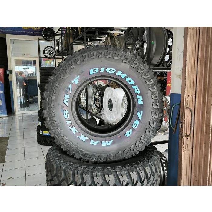BAN mobil import Thailand MAXXIS KEMBANGAN PACUL 33 x 12,5 r15 -Queen Rims Tangerang