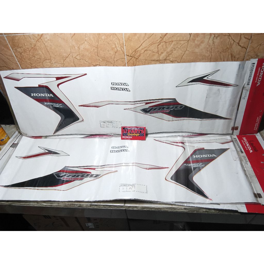 STRIPING BODY VARIO TECHNO 110 SET ORIGINAL AHM RED BLACK
