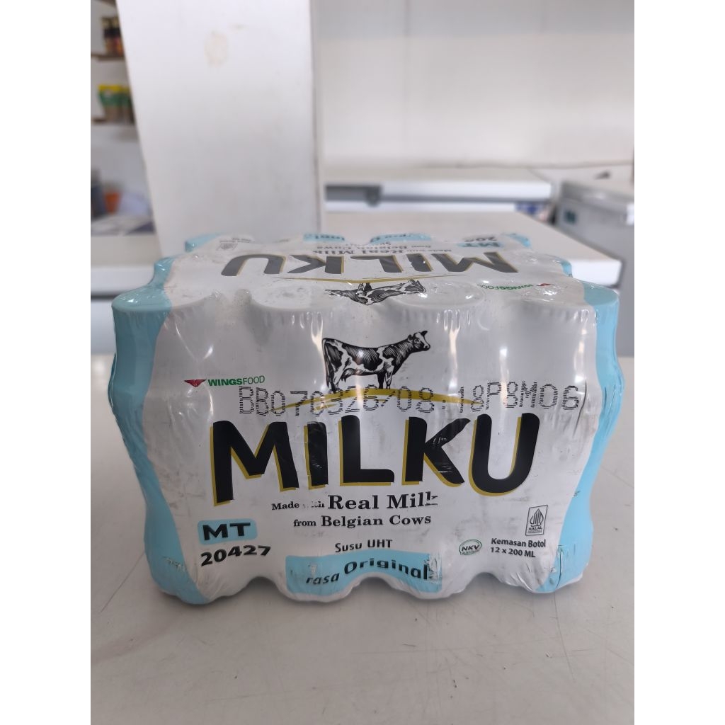 

Susu Milku Cokelat Original Strawberry 12 x 200 ml Khusus Instant dan Sameday