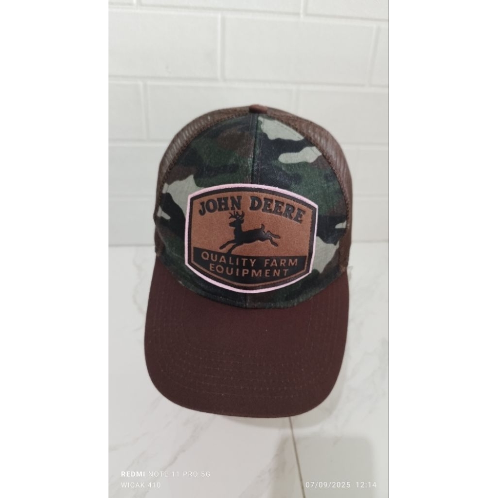 TOPI JOHN DEERE CAMO LEATHER