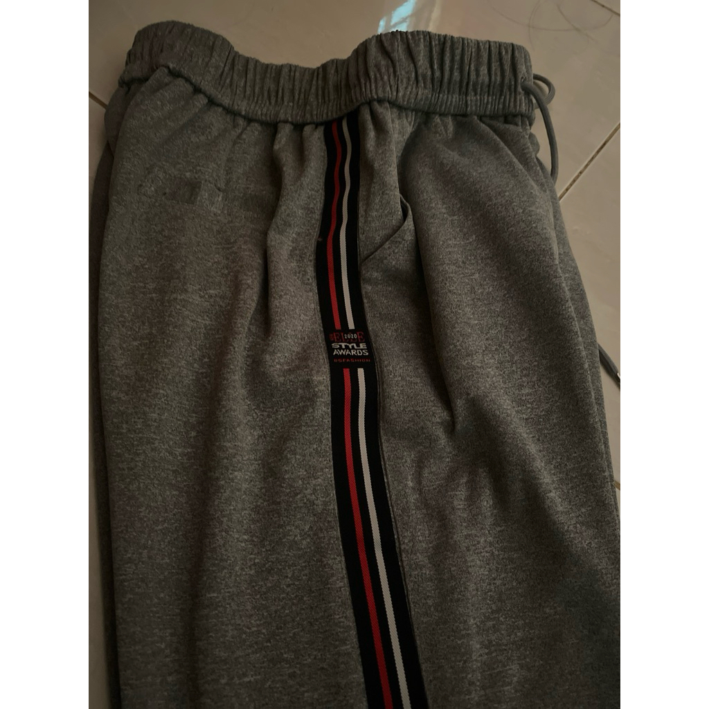 celana jogger (preloved)
