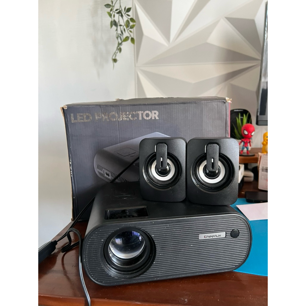 Proyektor Cheerlux c10 basic