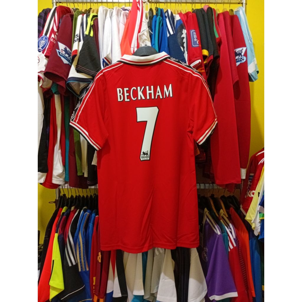 [NAMESET IMPOR] Jersey Bola Retro GO MU TREBLE 1998 1999 Home BECKHAM 7