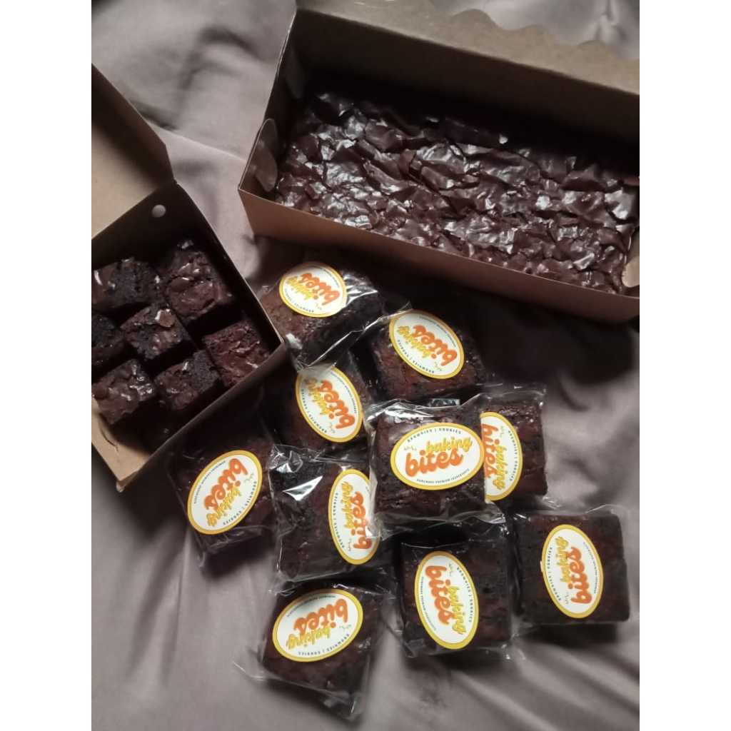 Fudgy Brownies Bogor @bakingbites.id