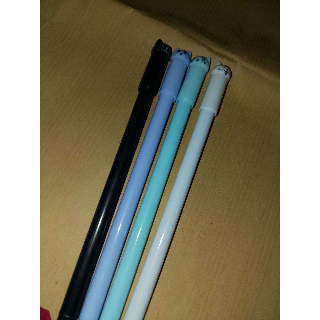 

pena karakter kucing