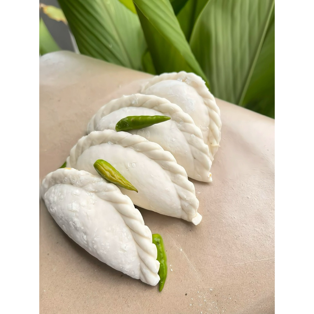 

CIRENG Endulss ayam pedas,ati ampela (free gift random masker)