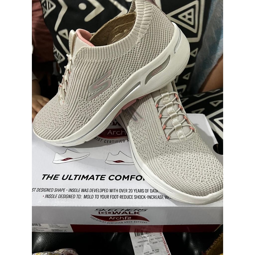 Sepatu Skechers Go Walk Archfit (NEW)