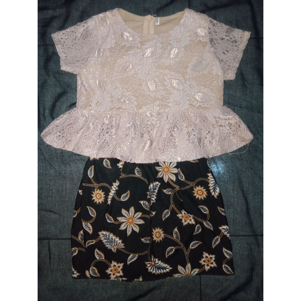 Setelan Kebaya Anak Perempuan 1-2 Tahun