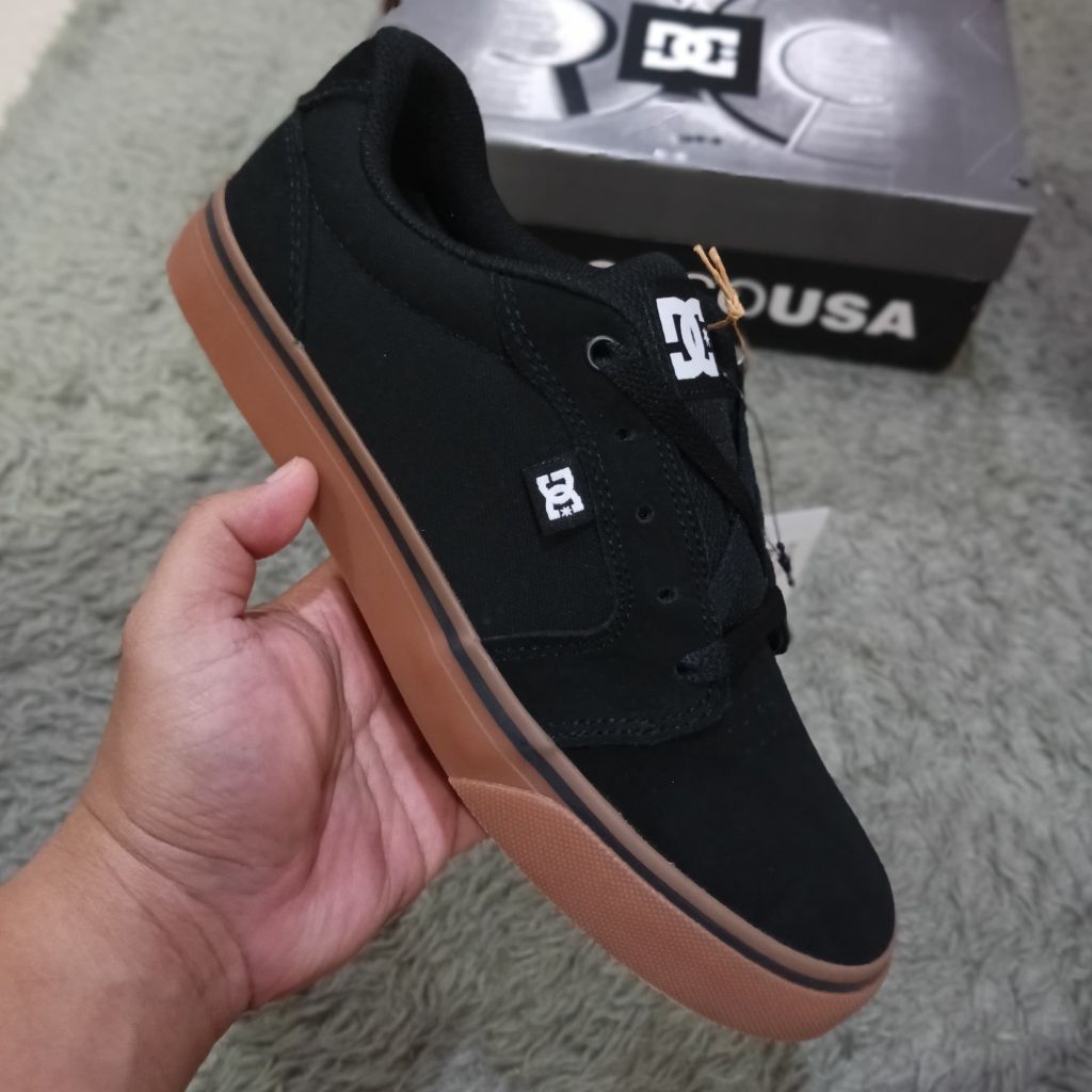 Resmi PT.Quik sepatu sneakers DC Anvil black gum sole BNIB original