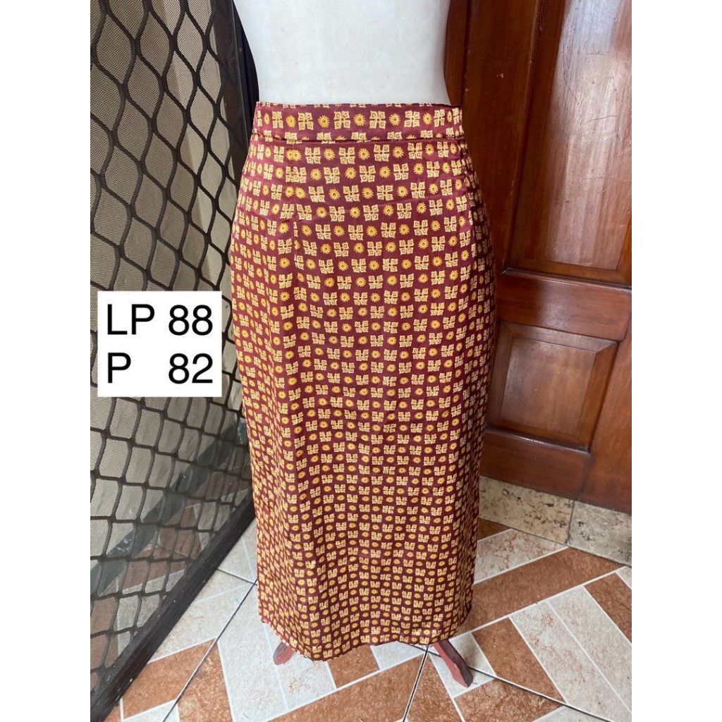 Rok Batik Kebaya Kondangan Wisuda Agustusan Rok Motif Furing Bahan Licin - preloved