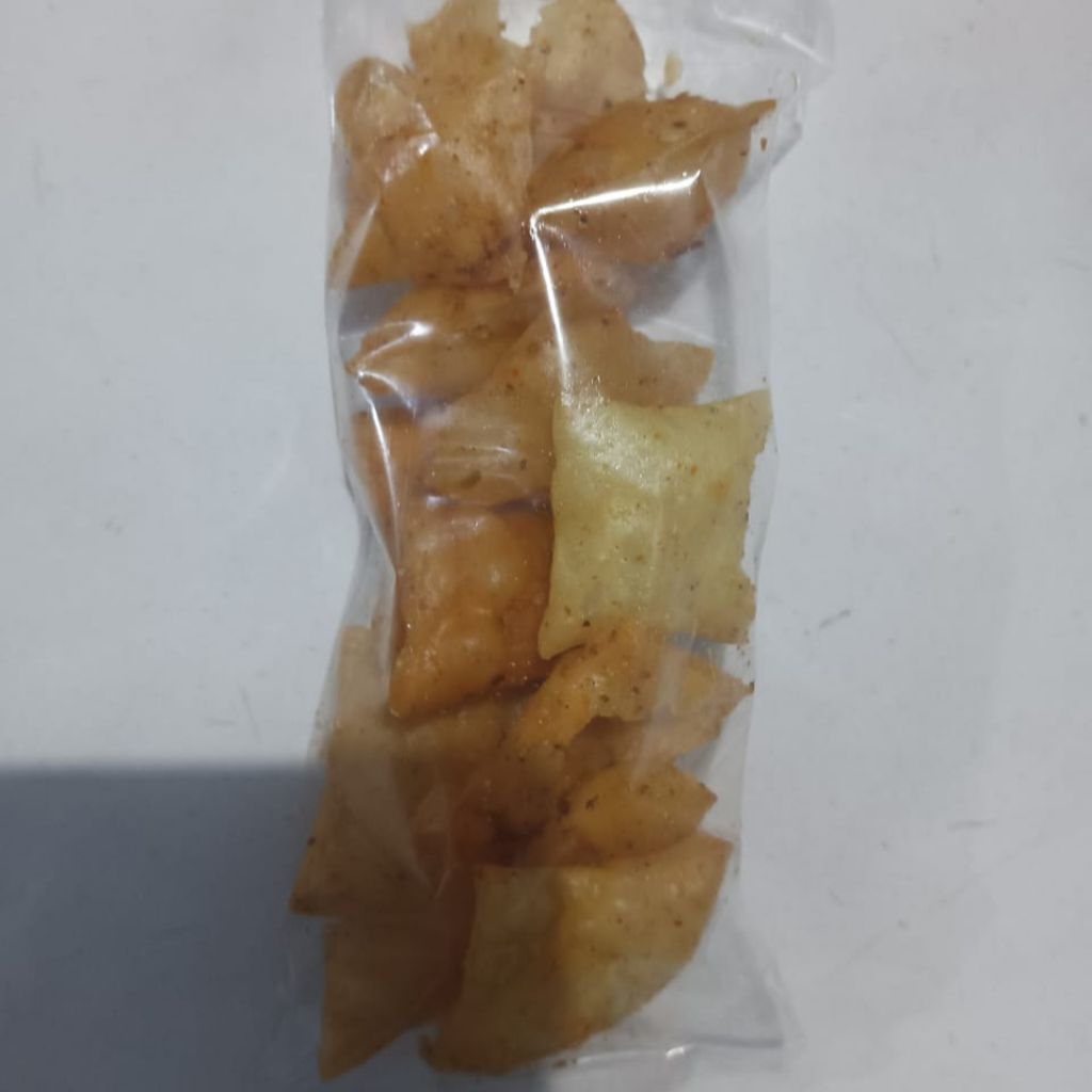 

Keripik pangsit goreng gantungan berat bersih 24 gram