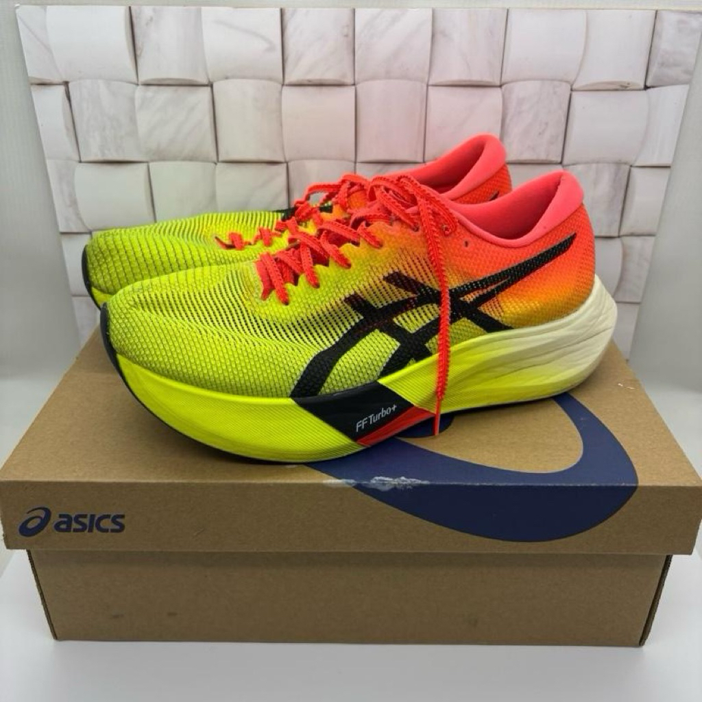 Sepatu Lari ASICS Metaspeed Edge Paris