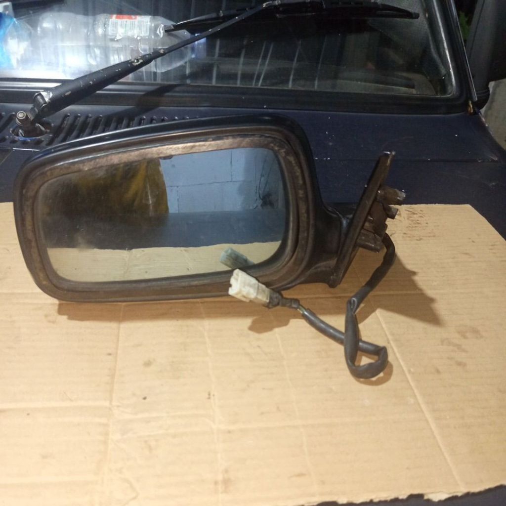 spion Mazda 323 interplay kiri