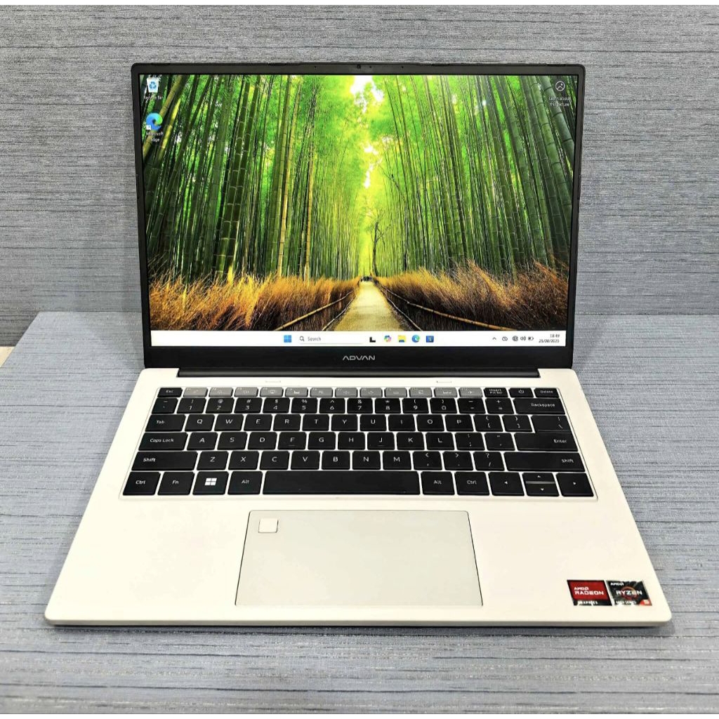 advan workplus ADM RYZEN 5 6600H RAM 16/512 second