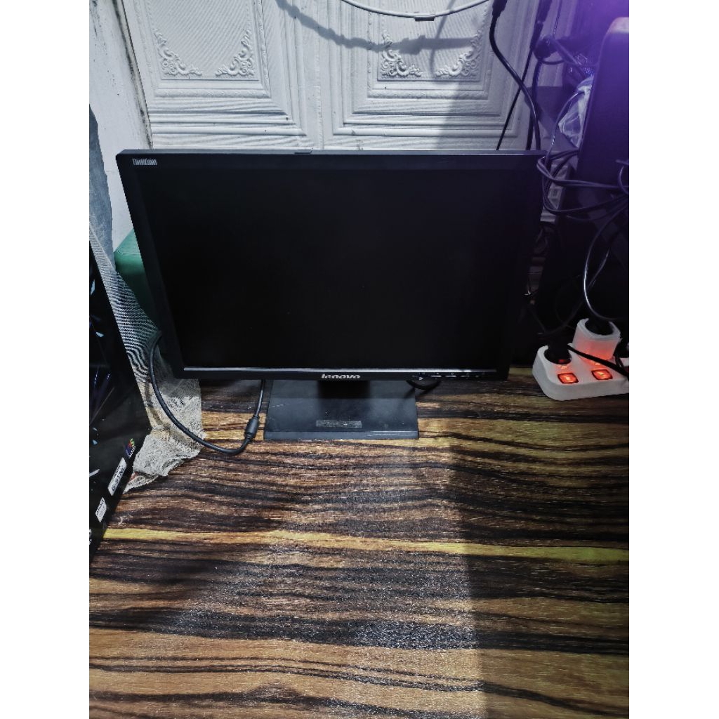 Monitor 19inch second